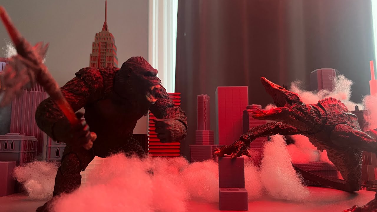 KONG VS SKULL CRAWLER stop motion battle