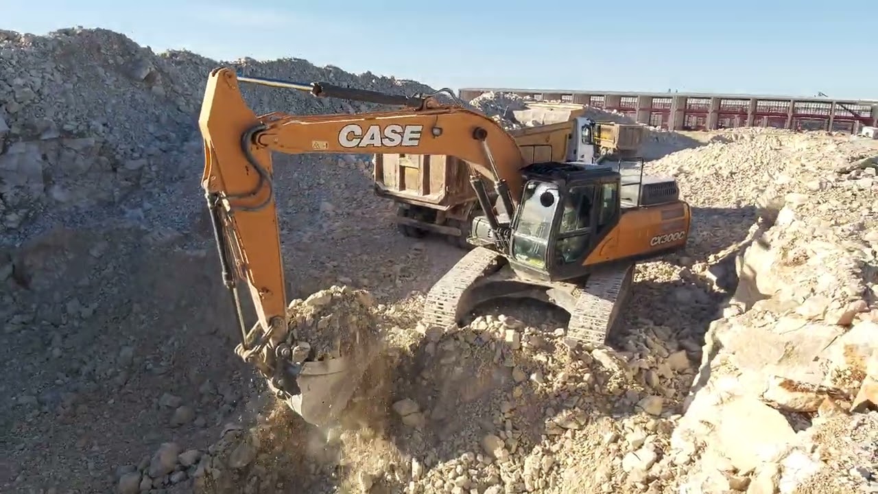 Case CX300C Ekskavatör Kamyon Yükleme || Case C Series CX300 Excavator Loading Trucks in Earthmoving