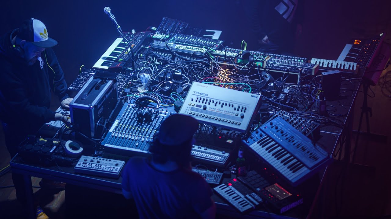 Cosmic Force & Henntt | Andermaal | Live in TivoliVredenburg (2021)