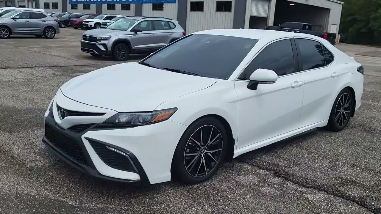 2024 Toyota Camry SE - GULF AUTO DIRECT G5328
