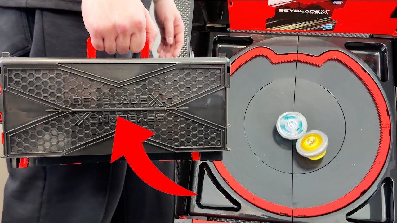 You Can Battle ANYWHERE With This NEW PORTABLE STADIUM! - Clash & Carry Beystadium Unboxing & Review