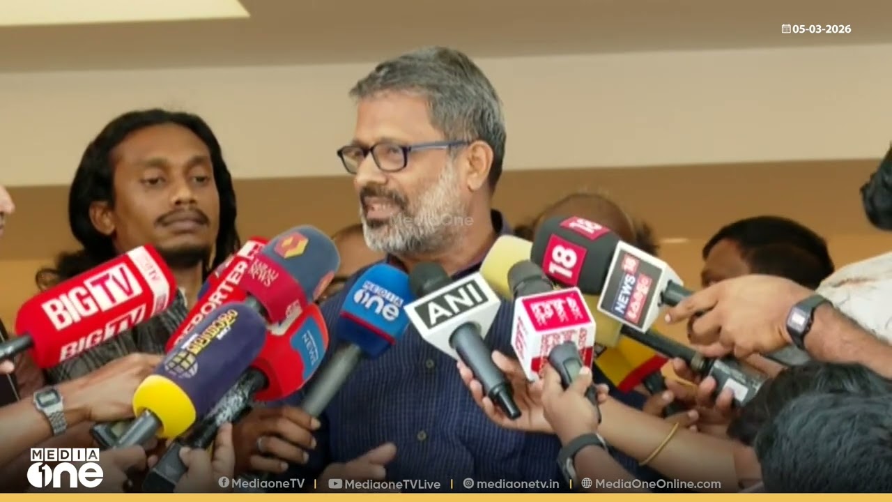'ശശി പോട്ടെ, ശശി ഒന്നിനും പറ്റാത്തൊരുത്തൻ, അവനെയൊന്നും ഞാൻ മുഖവിലയ്ക്കെടുക്കുന്നില്ല...'