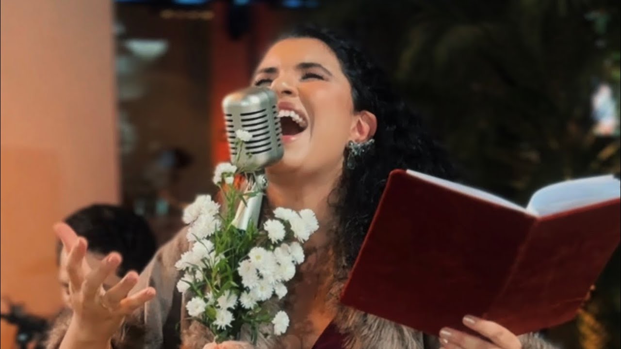 Quem sabe isso quer dizer amor - Milton Nascimento (Entrada da Noiva)