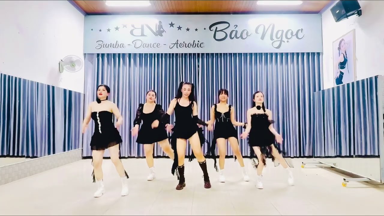 Thiệp Hồng sai tên Zumba dance bảo Ngọc 