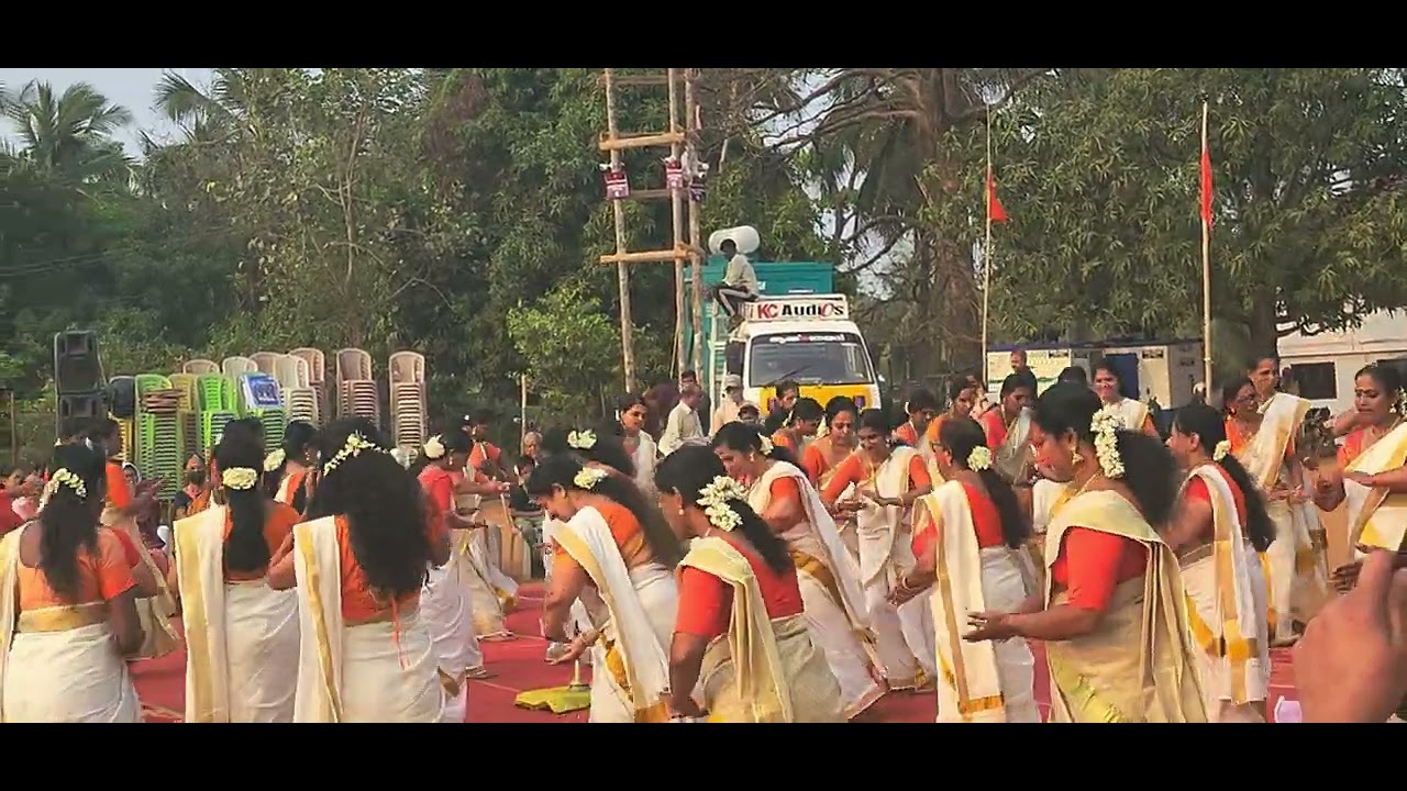 ഹിന്ദു ഏകതാ സമ്മേളനം ഒറ്റപ്പാലം നഗരം മഹാ തിരുവാതിര കളി 06/03/2026.ചിനകത്തൂർ കാവ് മൈതാനം.