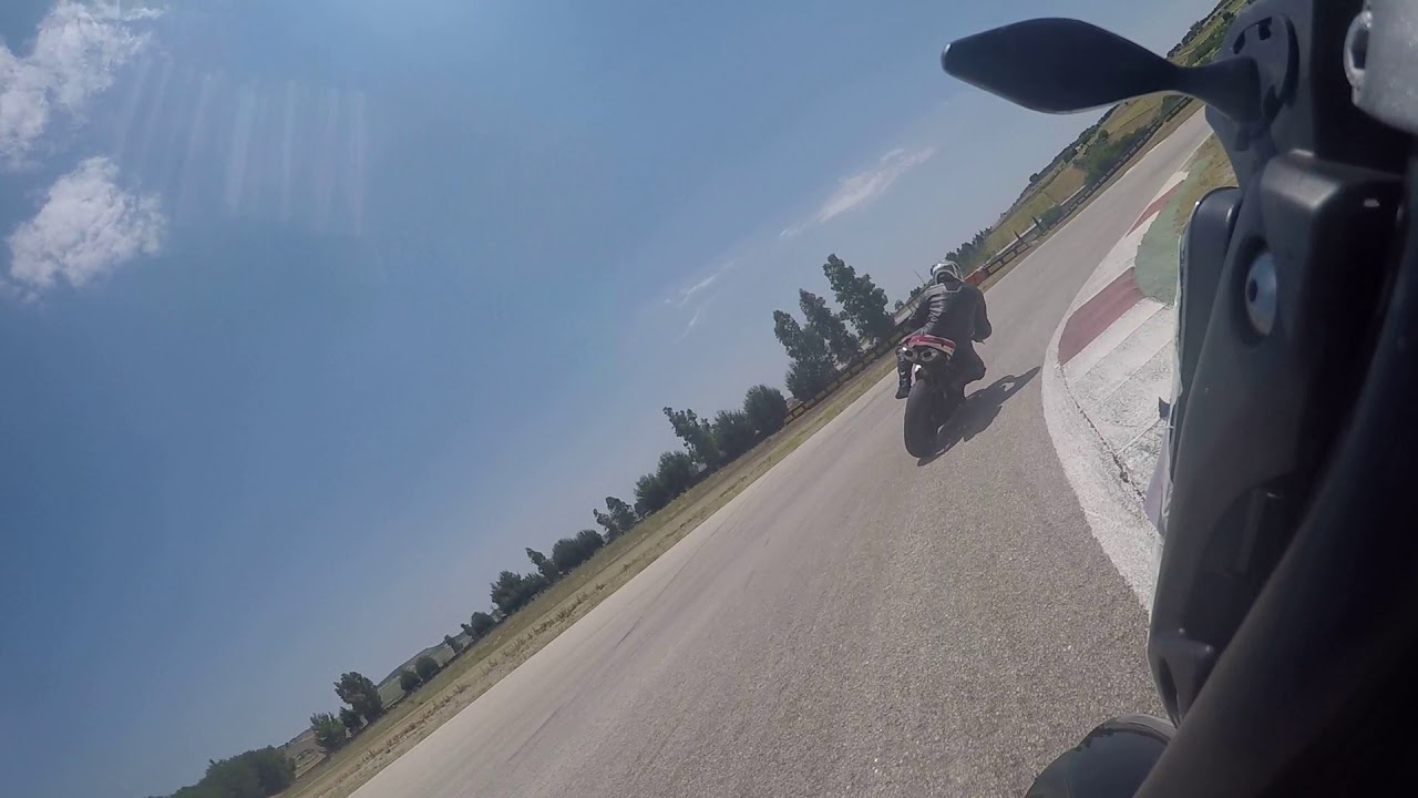 On Board al Circuito di Racalmuto. Yamaha FZ1.. 10\09\2017