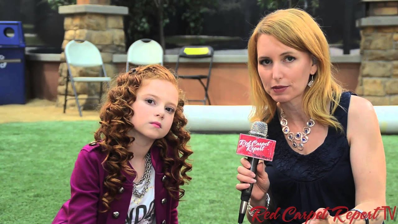 Francesca Capaldi at the Dog with a Blog Set Visit for Season 3 Premiere #DisneyChannelPR