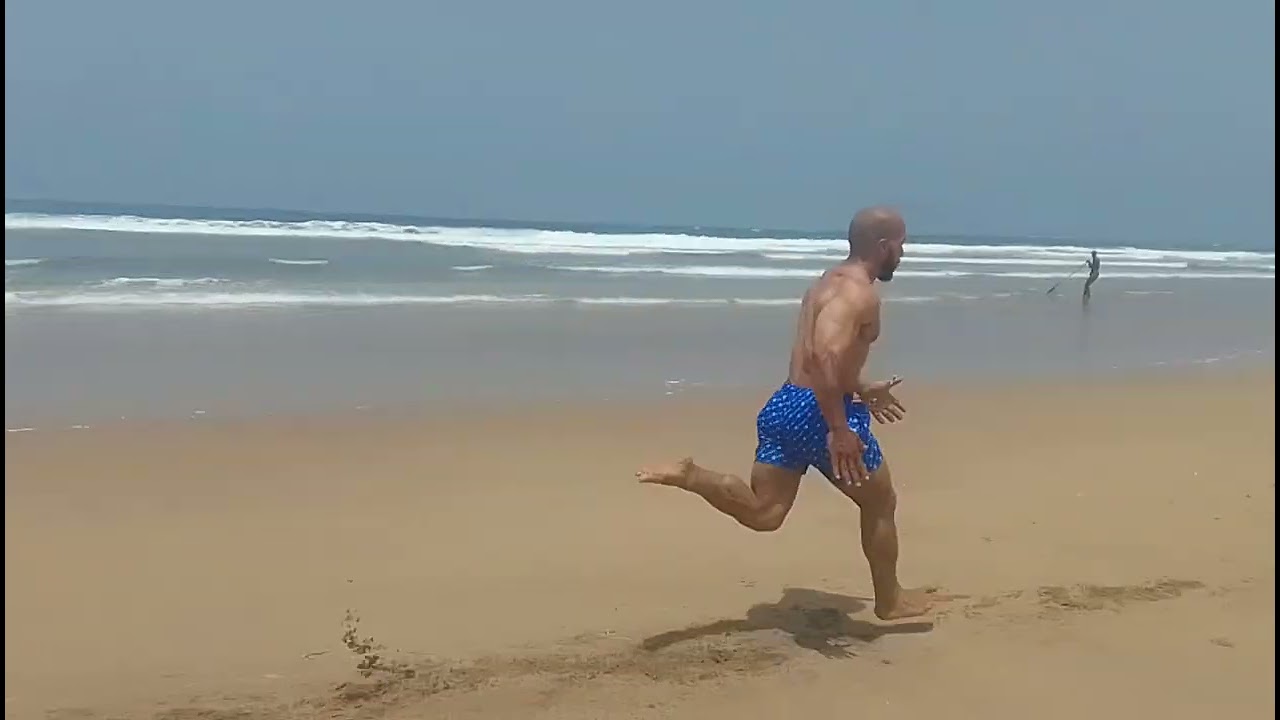 الفرار الى البحر 🏊‍♀️🏊‍♀️
