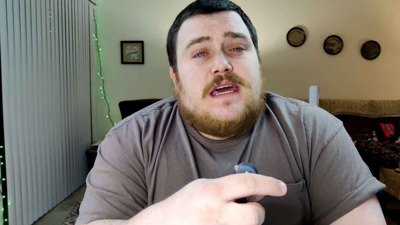 WE Knife co. Beacon is it good ?&iquest;?&iquest; or is it a Fail....