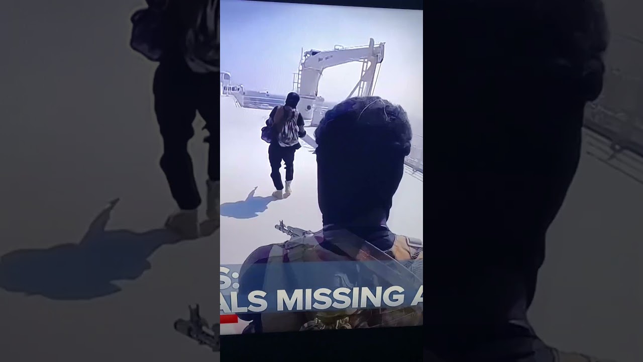 #middleeastwar : #usmilitary #searching for 2 #navyseals , #fighting #houthirebels