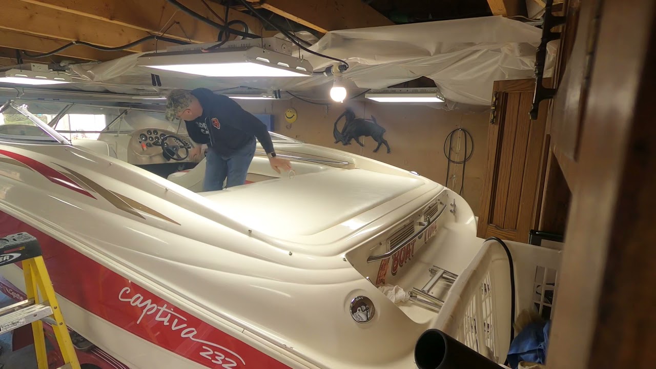 First start up of our 1996 Rinker Captiva 232. 7.4 Mercruiser