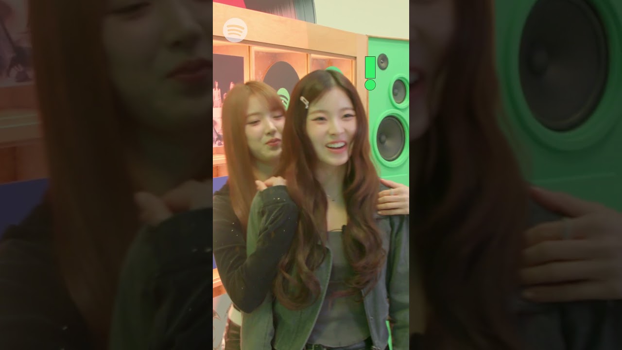 JIWOO showers NMIXX with kisses💋 ㅣ Behind the scenes