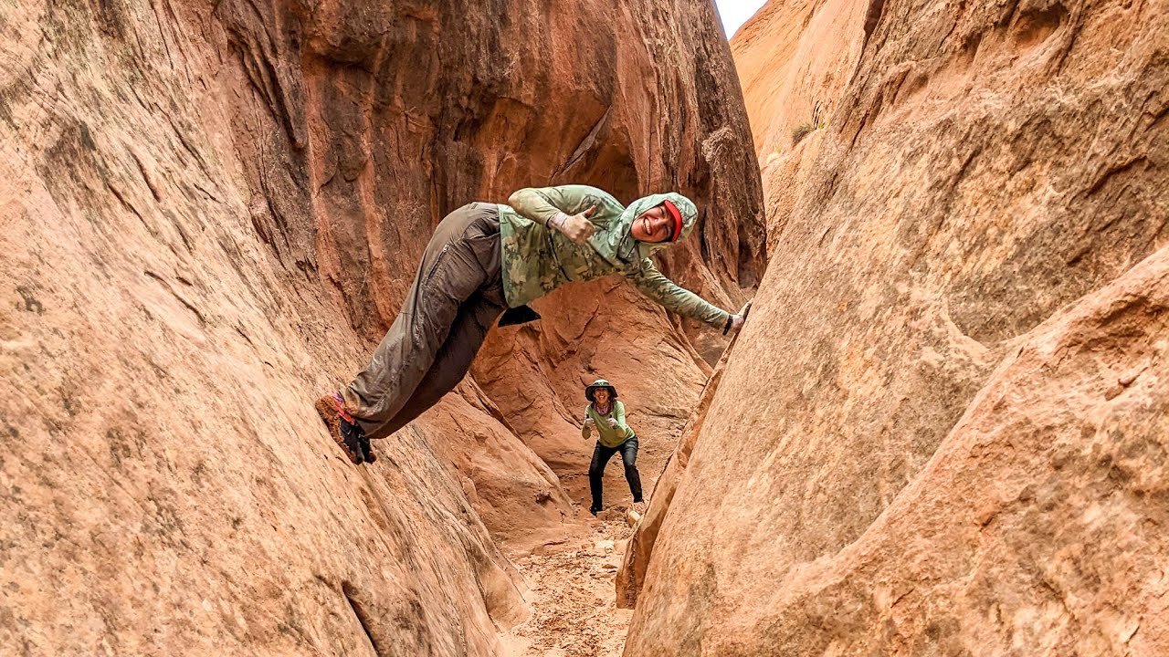 Tutorial: 8 reasons backpacking is different for females than males