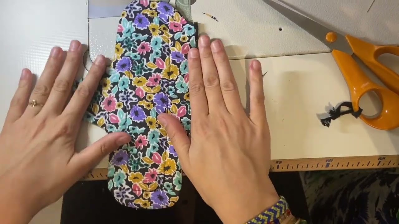 Tutorial - How to make reusable sanitary pads - Sewing Futures