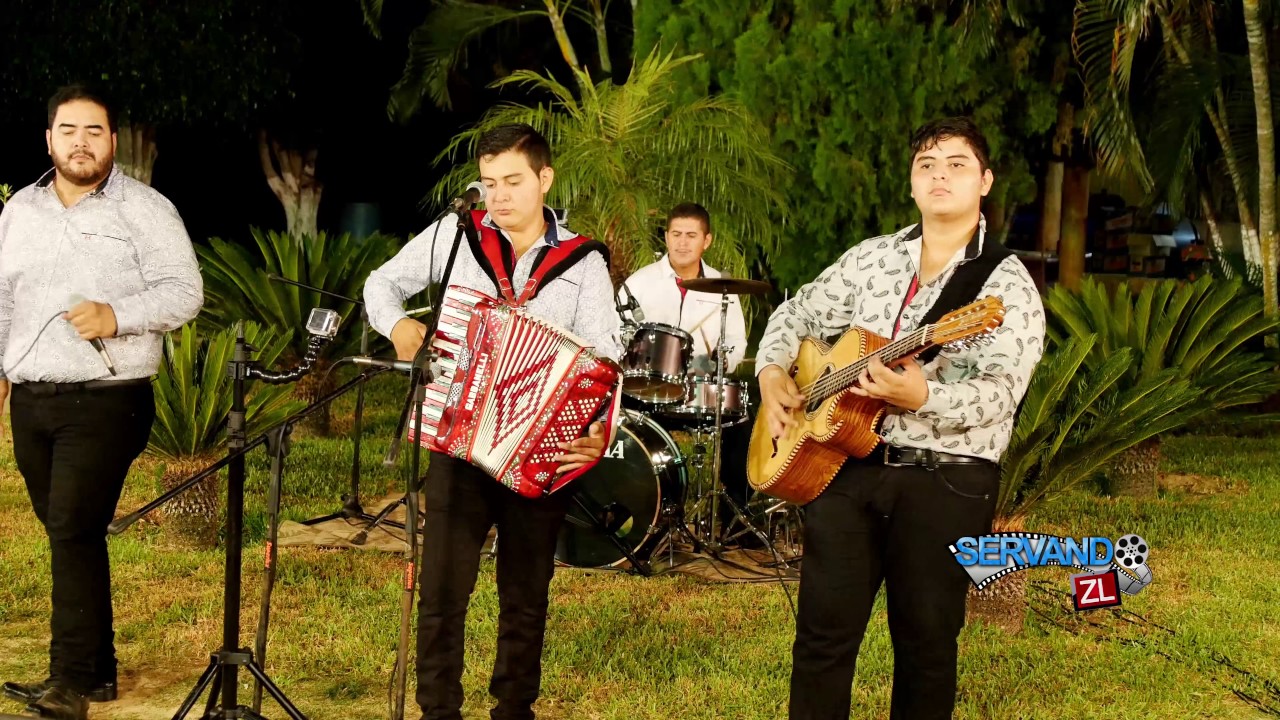 Los Hermanos Madero - El Venado (En Vivo 2017)