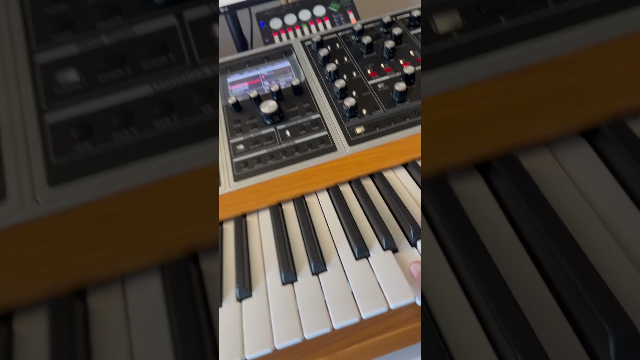 Moog One can definitely sound “vintage” if you want it to 🎛️🎹👌🏾