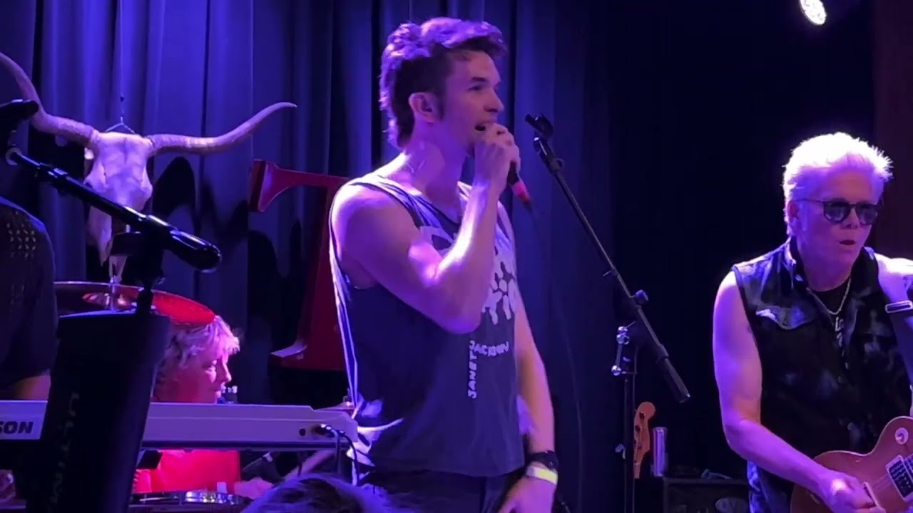 Little Red Corvette (Prince) - Nite Wave Live at The Tractor Tavern in Seattle 8/12/2022