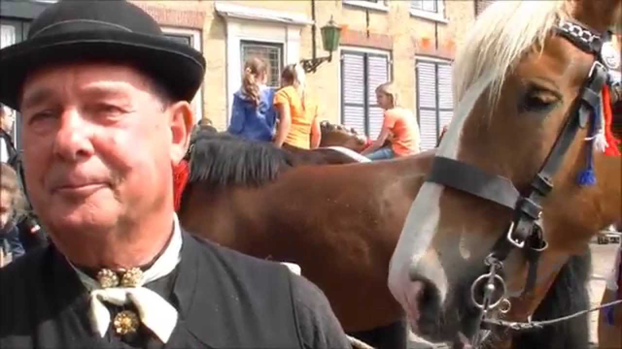 Ringsteken op markt in Tholen