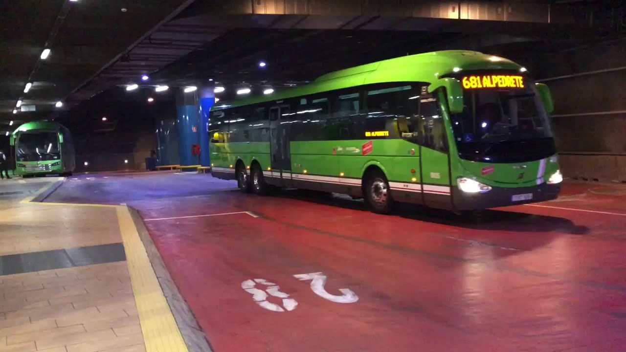 🚌 Autobuses 🚌 en el intercambiador de Moncloa, Madrid