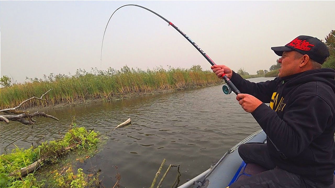 СИЛЬНА РИБА ДАВИТЬ ТАК ЩО НЕ ВТРИМАТИ. Рибалка на боковий кивок