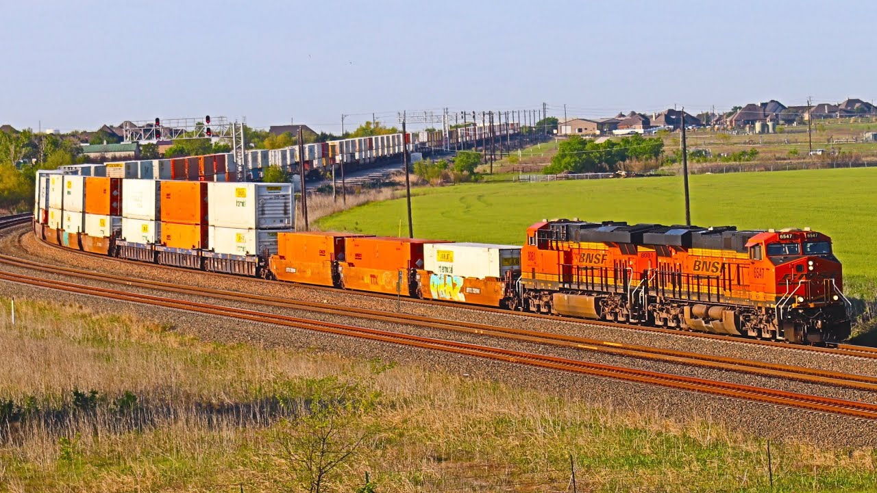 BNSF & Union Pacific Trains In And Around Fort Worth, Texas