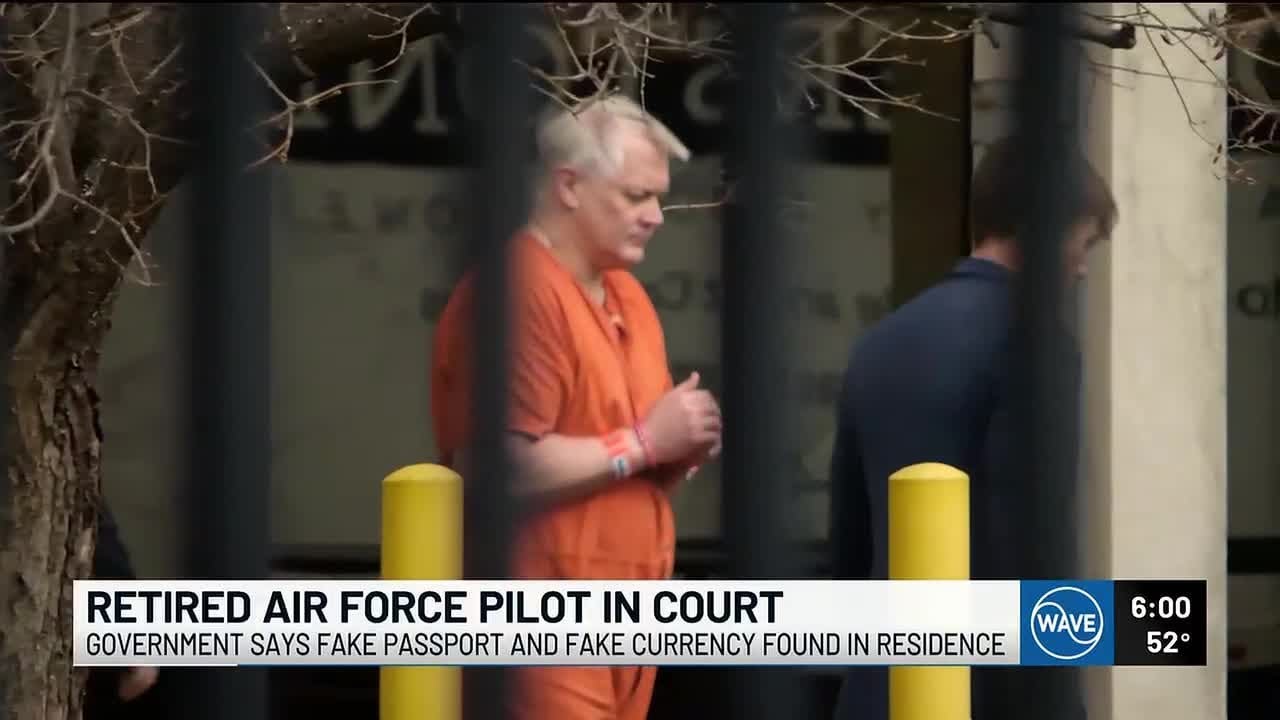 Former USAF pilot accused of training Chinese military to remain in custody