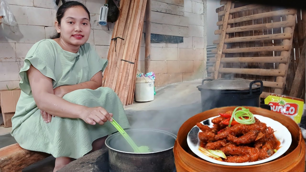 COOKING SPICY CHICKEN FEET FOR BREAKFAST MENU