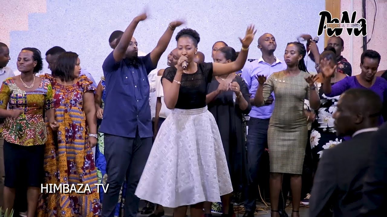Yafashe Imigisha yose iyibumbira muri Chisto.../Tuzaririmba Urufaya By Alarm MINISTRIES na Bienvenue