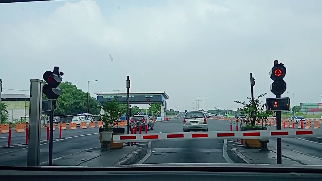 Tol Gresik Manyar langsung menuju arah malang, Jangan keliru masuk nya ya ?