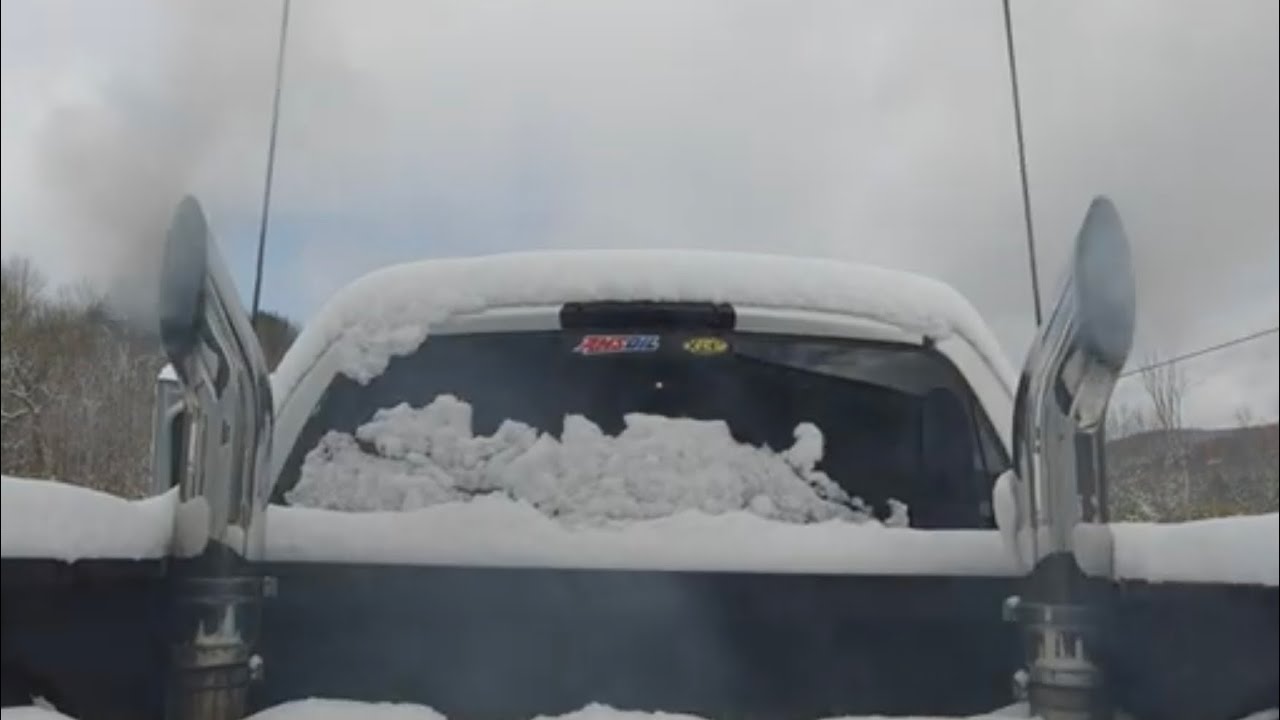 5.9 Cummins Cold Start с выхлопными трубами и флисовым глушителем Cheetah Turbo (прямая труба)