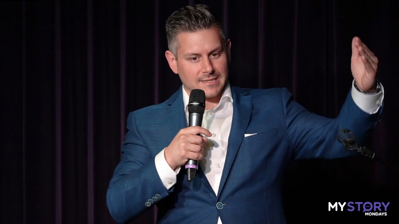 Running from panic attacks into my dream life | Lucas Mattiello | Live @ My Story Mondays