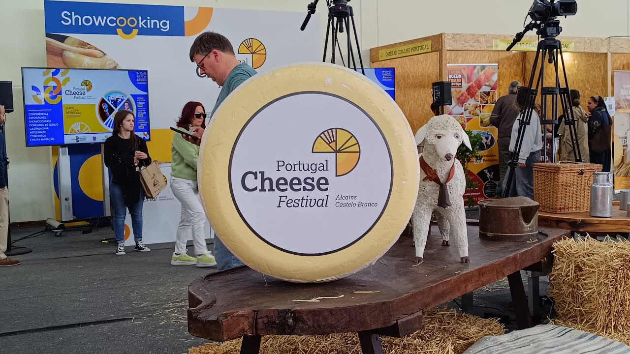 Y2-W52: switching blades & a cheese festival