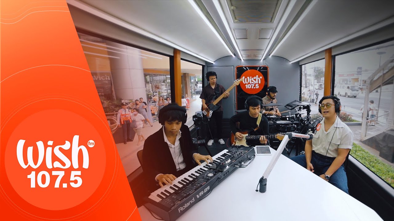 Jose Miguel performs 