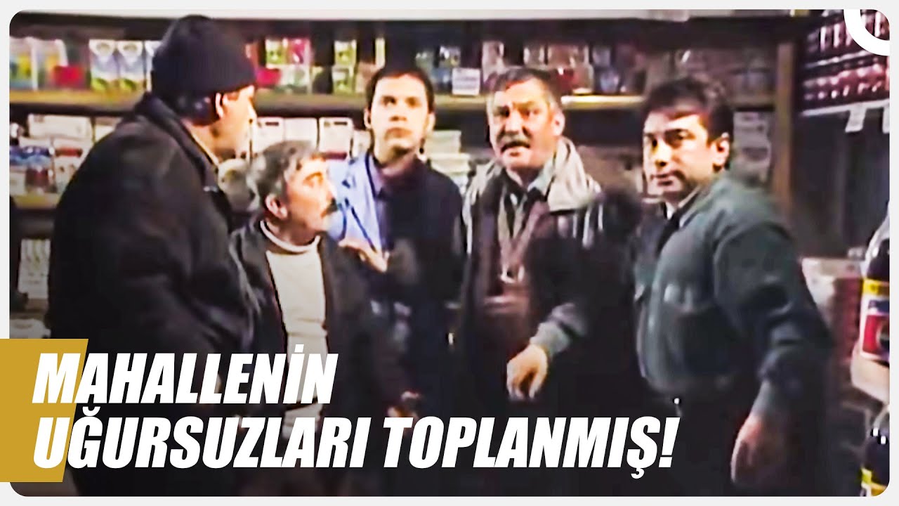 Hüseyin ve Yandaşları, Dükkanda Alem Yaparken Yakalandı | Bizimkiler Özel Sahneler