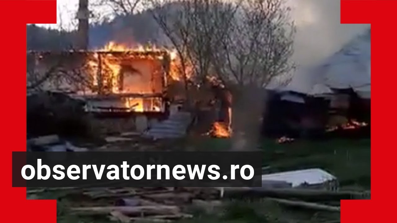 Alertă maximă la Schitul Agapia Veche. Două case în care locuiau măicuţele au luat foc
