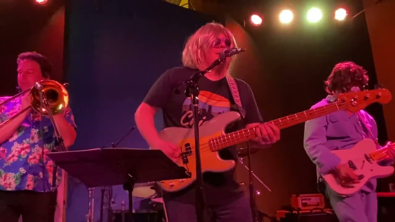 25 or 6 to 4 by “Chicago” at The Great Cover Up-Kings,Raleigh