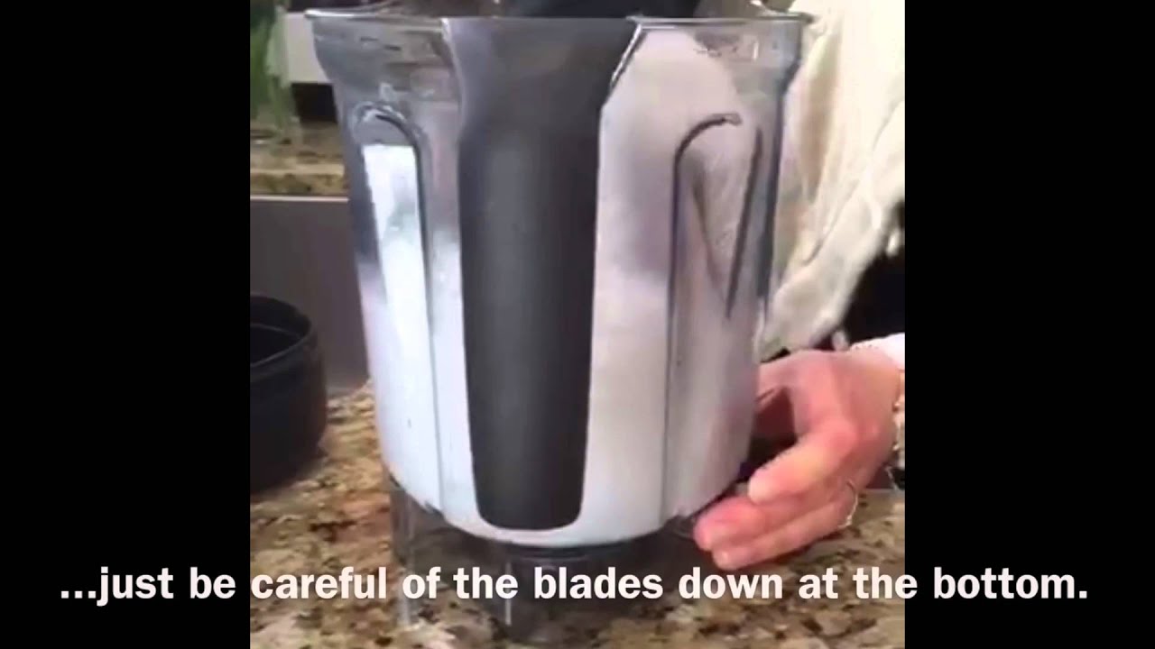 How to naturally clean your Vitamix container in under 7 minutes