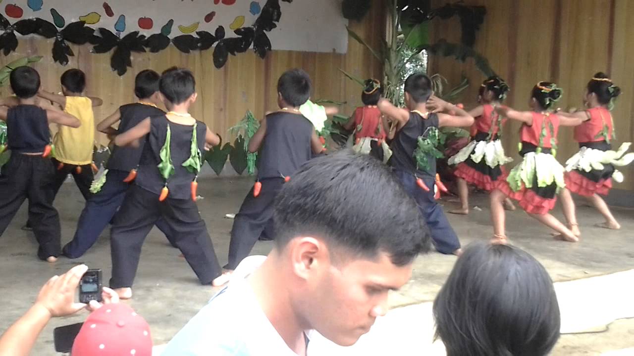 Barandias Elementary School Grade 3 Orchid Folk dance.mp4