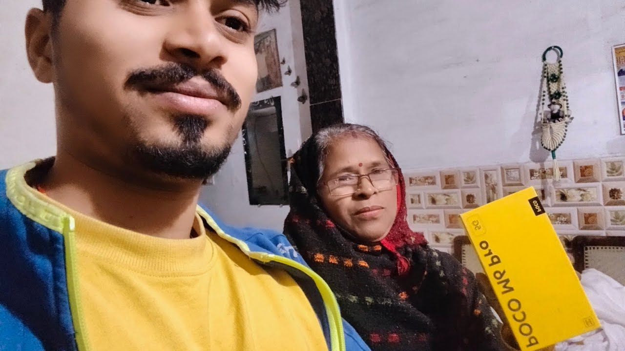 Mummy papa ko phone gift Kara 😊#debuvlogs #vlog #nagpuri #video 