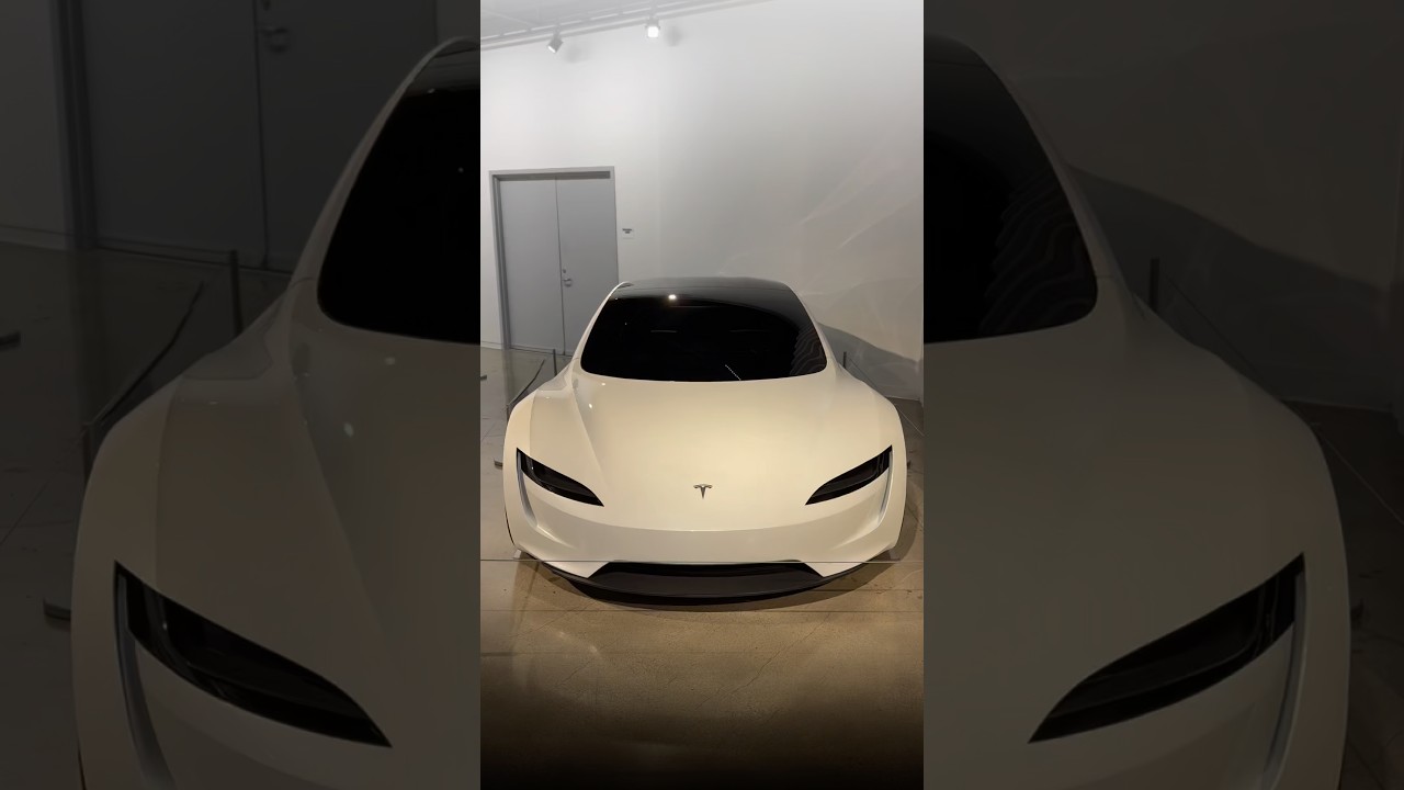 Где Tesla Roadster?!