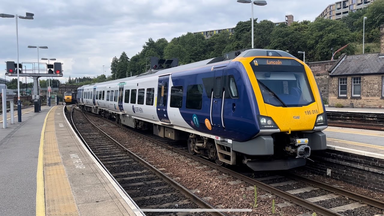 Trains at Sheffield 26/06/2022