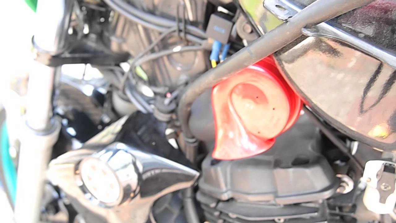 Hella&trade; Red Twin Tone&trade; on Yamaha FZ16&trade;