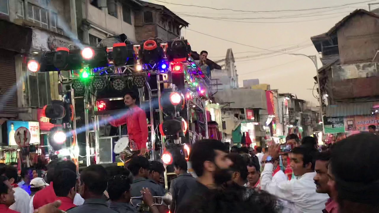 Sara Zamana song at Nashik jhulelal Jayanti