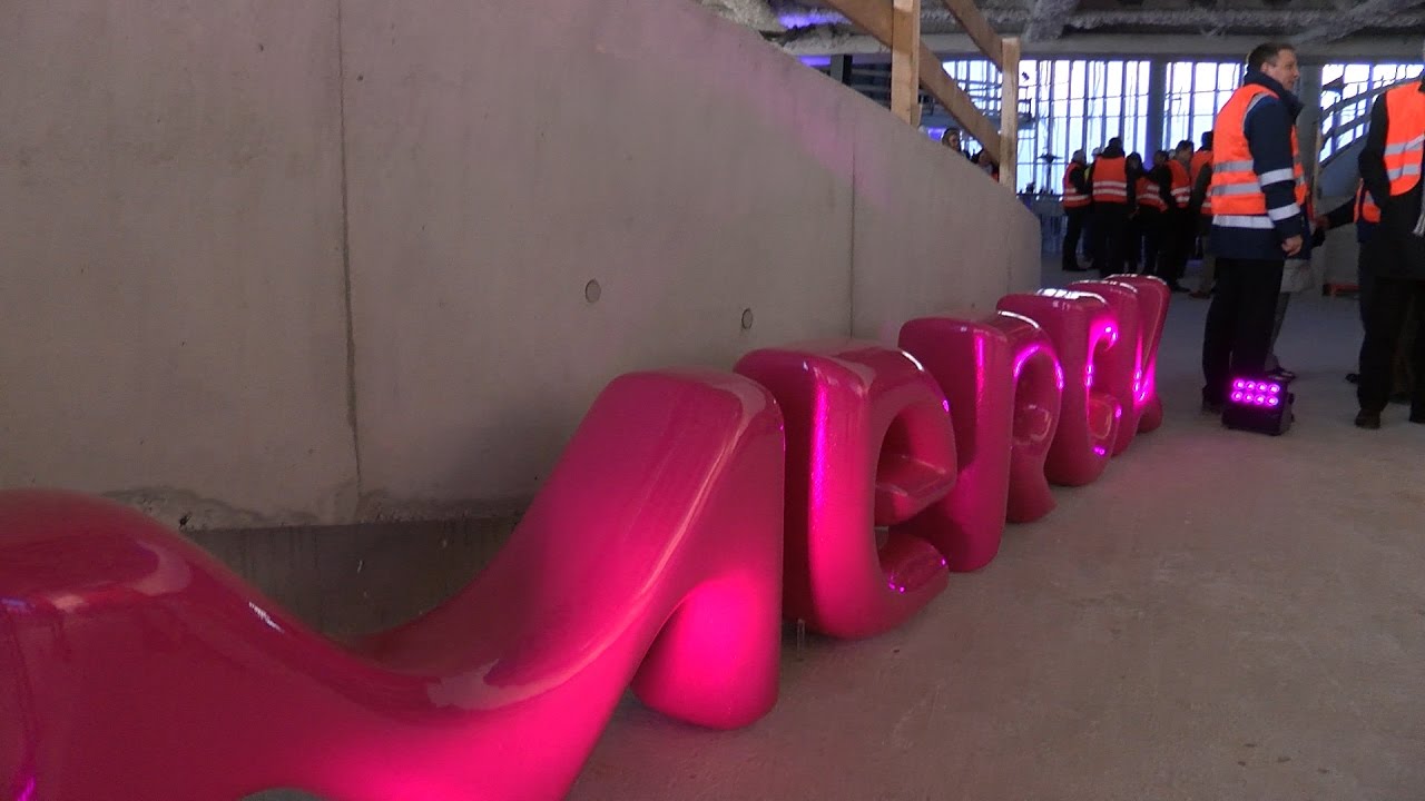 Merck feiert Richtfest