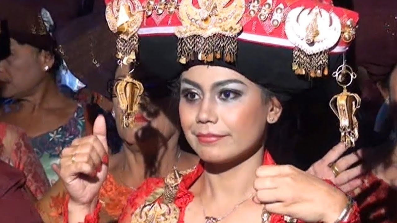 MBABA KAMPIL Pernikahan Adat Karo