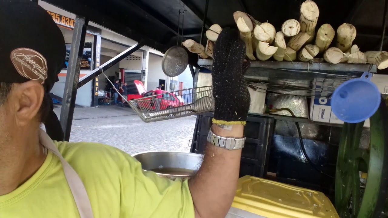 Santinho lanche caldo de cana e pasteis