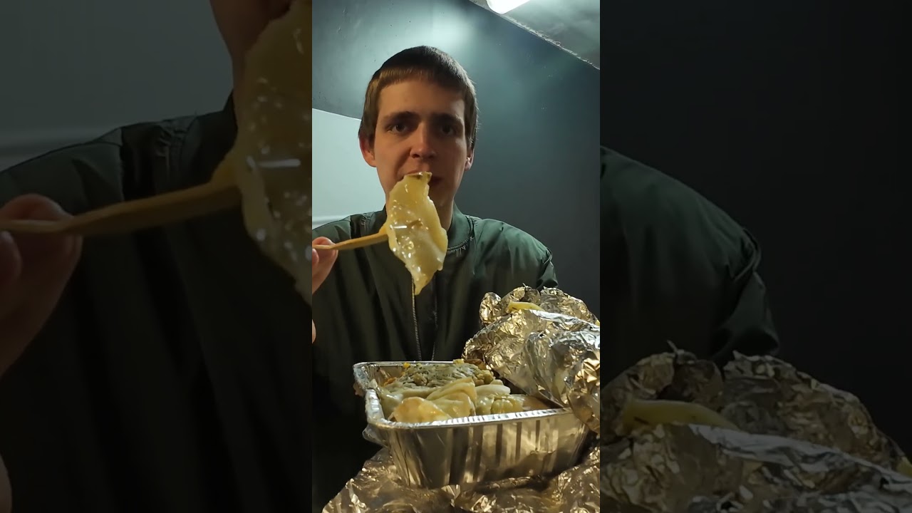 AMERICAN Tries a MAORI HANGI for the very first time!!!  #newzealand #food #auckland #maori #hangi