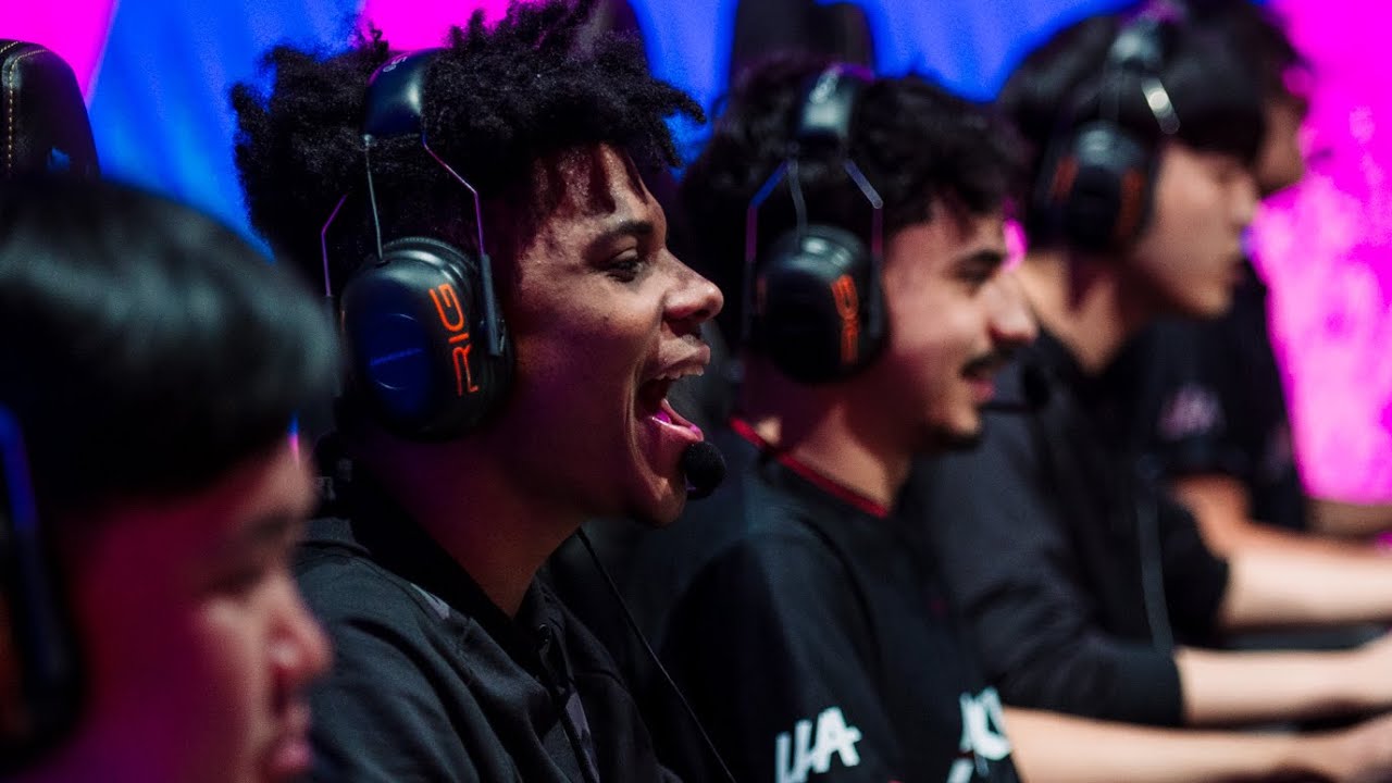 Son buenardos ¡Esos son huevos! | Voice comms #LLA 2022 - Semifinales vs Estral Esports