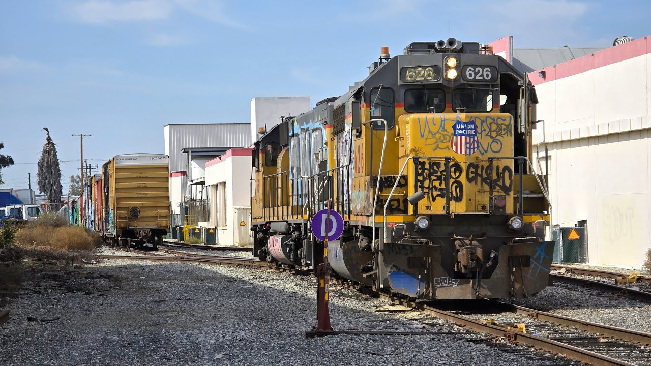 [HD] Union Pacific LOA39R Huntington Beach Local Chase from Buena Park to Huntington Beach
