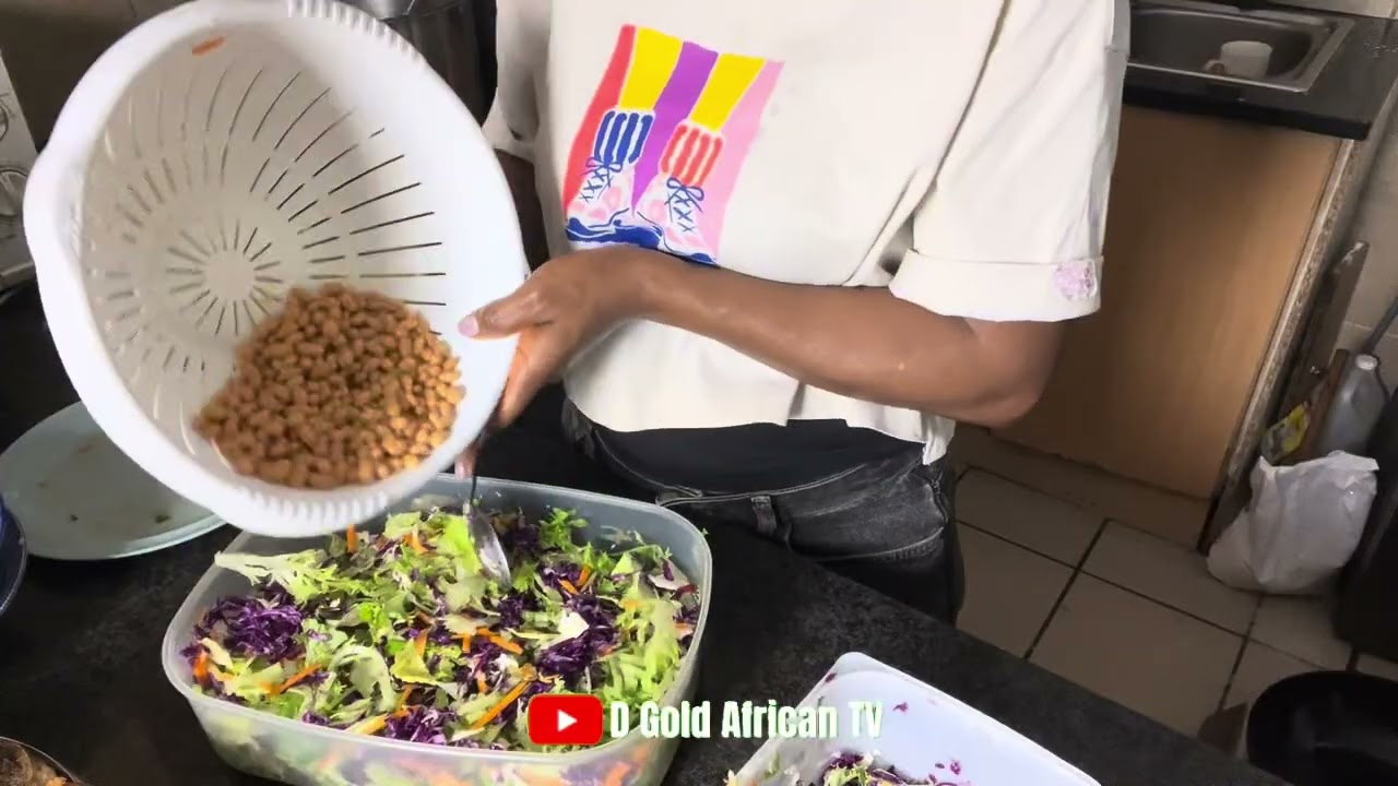 I COOKED FRIED RICE & TURKEY [WATCH]😊